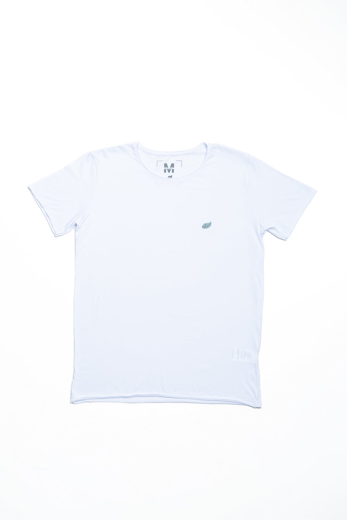 CAMISETA BÁSICA BRANCA